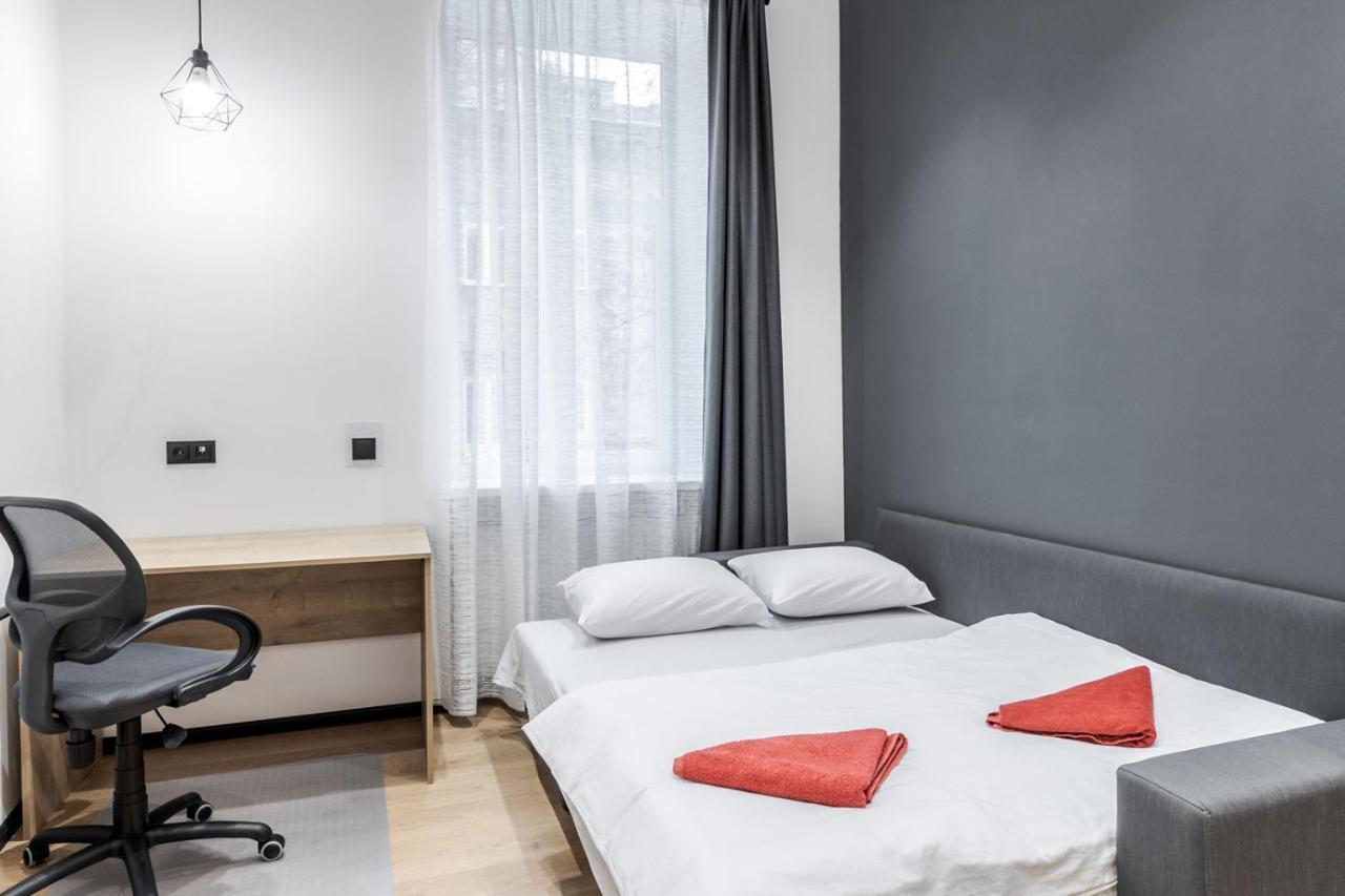 Modern Apartment In The Old City Lviv Eksteriør billede
